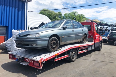 Autovraky Vítkov - Autovrakoviště Milata Autovrak na vrakovišti